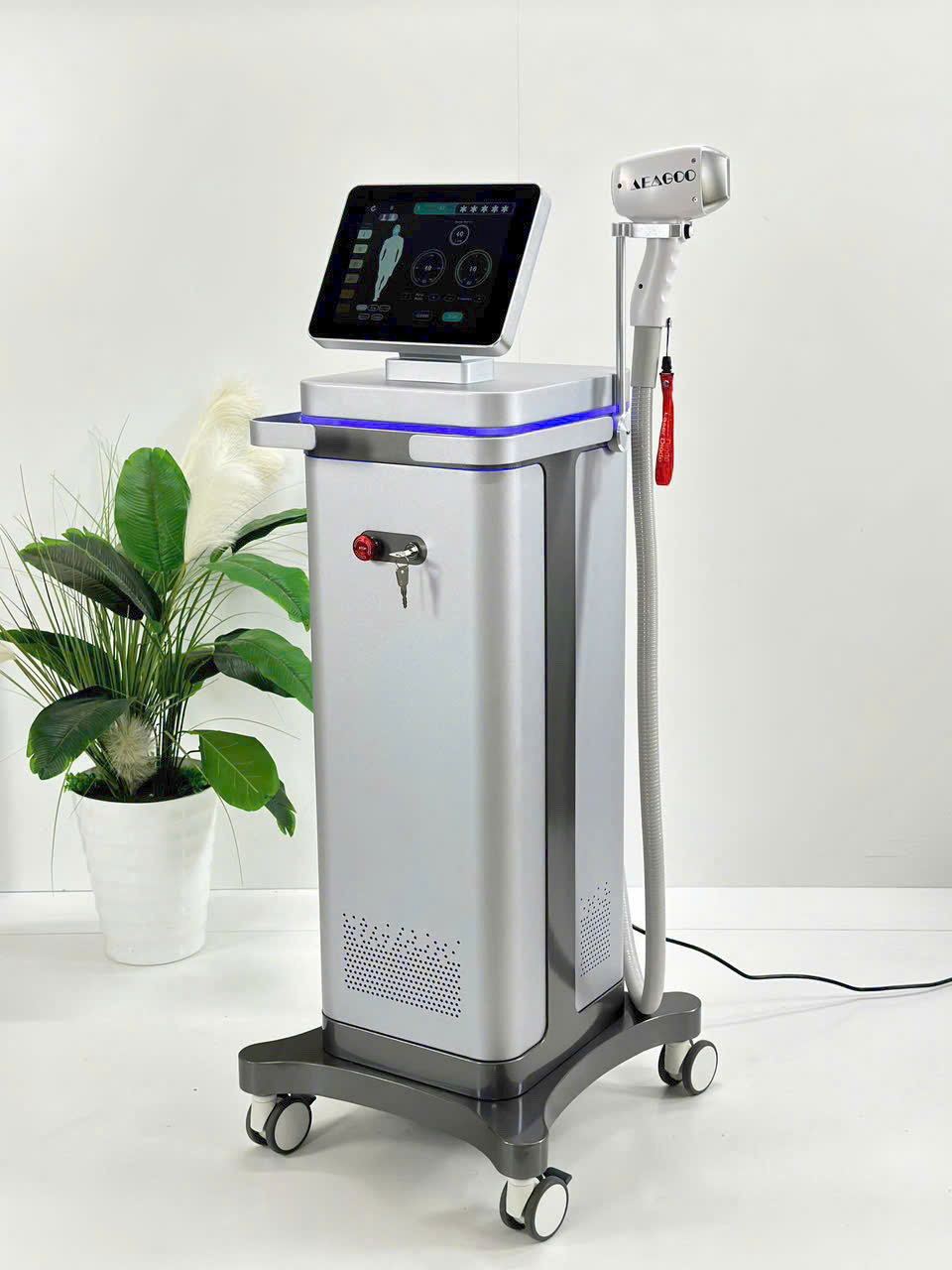 Máy triệt lông lạnh Diode Laser EAEGOO DM-808B